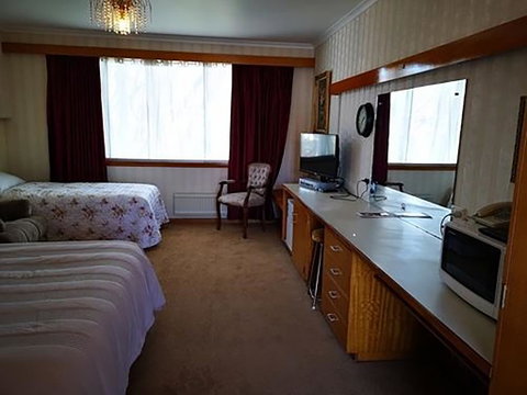 Motel Mayfair On Cavell - Great Ocean Road Tourism 1