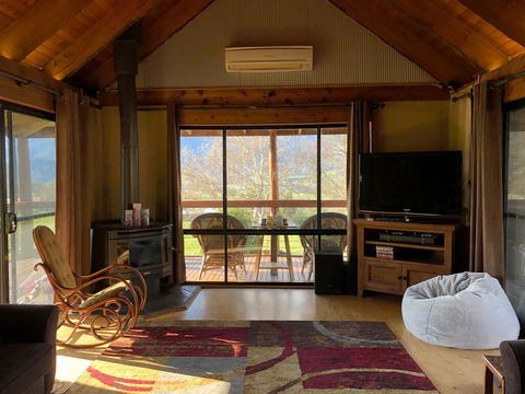 Mountain Grass Lodge (2 Bedroom) - Great Ocean Road Tourism 2