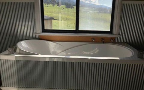 Mountain Grass Lodge (2 Bedroom) - Great Ocean Road Tourism 3
