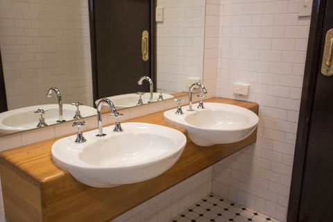 Nags Head Hotel - Great Ocean Road Tourism 2