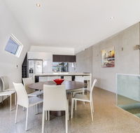 Nautilus 2 Luxury Retreat - Modern beachfront townhouse WiFi water views - Great Ocean Road Tourism
