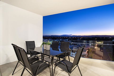 NEO Apartments Mermaid Beach - Great Ocean Road Tourism 3