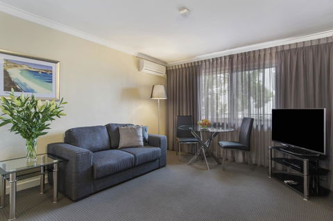 The Peninsula Riverside Serviced Apartments - Great Ocean Road Tourism 28