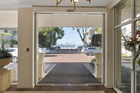The Peninsula Riverside Serviced Apartments - Great Ocean Road Tourism 13