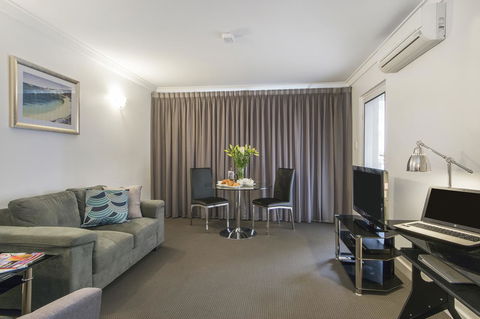 The Peninsula Riverside Serviced Apartments - Great Ocean Road Tourism 31