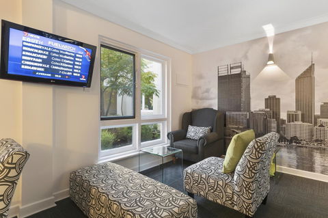 The Peninsula Riverside Serviced Apartments - Great Ocean Road Tourism 39