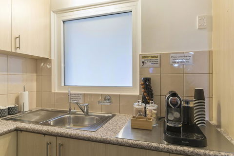 The Peninsula Riverside Serviced Apartments - Great Ocean Road Tourism 37