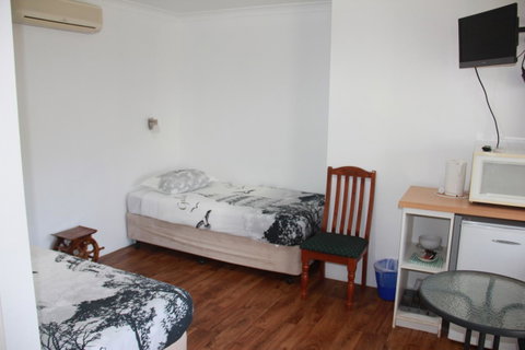 Busselton Ithaca Motel - Great Ocean Road Tourism 32