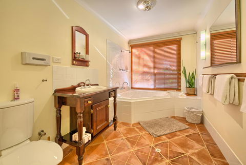Spencer Suites Albany - Great Ocean Road Tourism 7