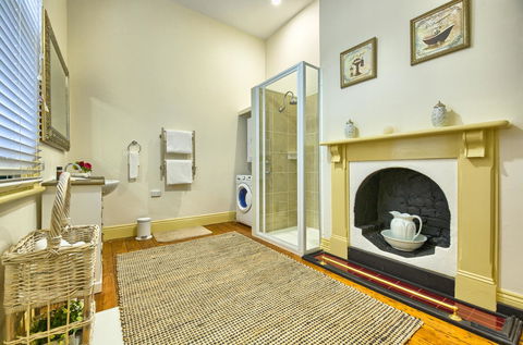 Spencer Suites Albany - Great Ocean Road Tourism 1