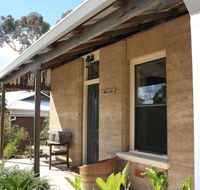 Hotham Ridge Winery and Cottages - Great Ocean Road Tourism