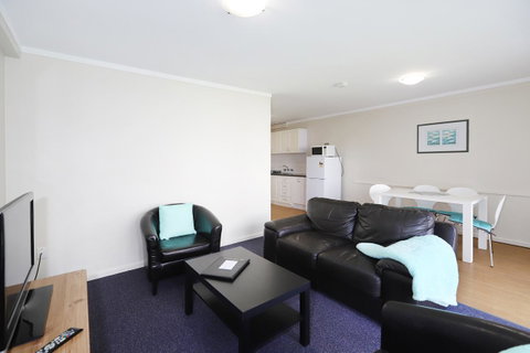 West Beach Lagoon 202 - Quiet & Ground Floor! - Great Ocean Road Tourism 11