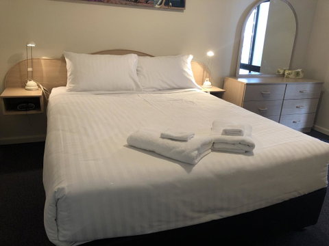 West Beach Lagoon 202 - Quiet & Ground Floor! - Great Ocean Road Tourism 3