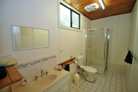 Treenbrook Cottages - Great Ocean Road Tourism 16