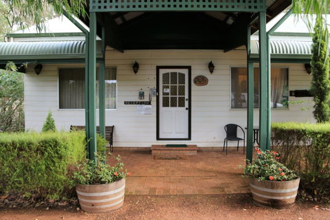 Treenbrook Cottages - Great Ocean Road Tourism 7