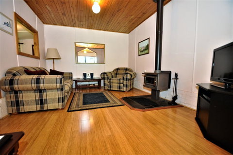 Treenbrook Cottages - Great Ocean Road Tourism 13