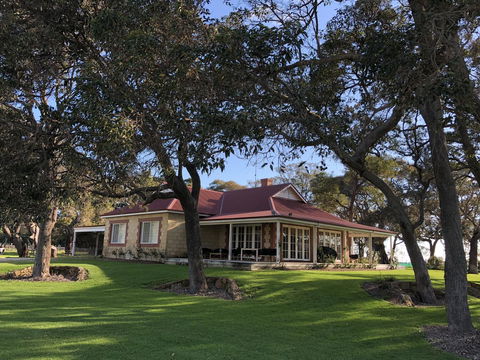Caves Road Guest Houses - Great Ocean Road Tourism 19