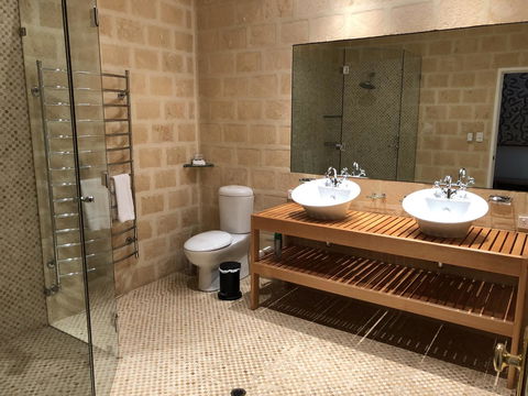 Caves Road Guest Houses - Great Ocean Road Tourism 17