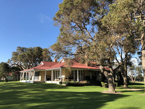 Caves Road Guest Houses - Great Ocean Road Tourism 4