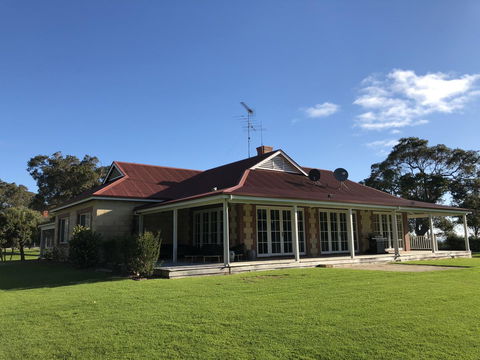 Caves Road Guest Houses - Great Ocean Road Tourism 14