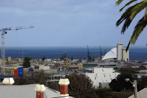 Studio 208 With Ocean Views - Great Ocean Road Tourism 22