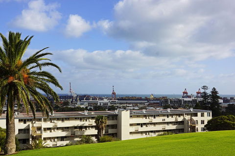 Studio 208 With Ocean Views - Great Ocean Road Tourism 23