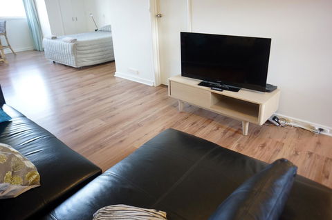 Studio 208 With Ocean Views - Great Ocean Road Tourism 9