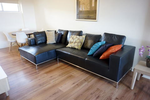 Studio 208 With Ocean Views - Great Ocean Road Tourism 1