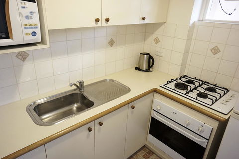 Studio 208 With Ocean Views - Great Ocean Road Tourism 16