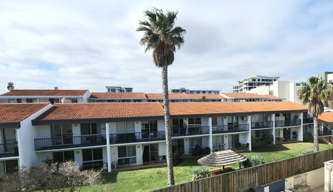 West Beach Lagoon 204 â€“ Ground Floor - Great Ocean Road Tourism 14