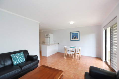 West Beach Lagoon 204 â€“ Ground Floor - Great Ocean Road Tourism 9