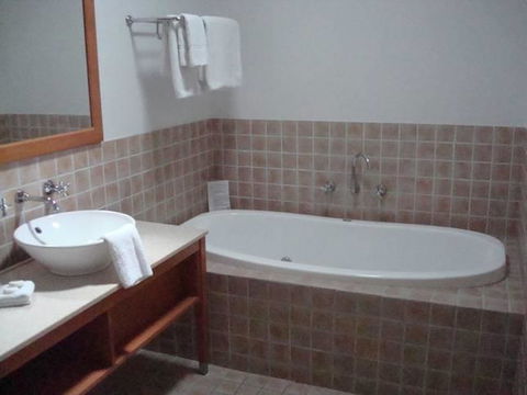 Presidential Bungalow - Great Ocean Road Tourism 3