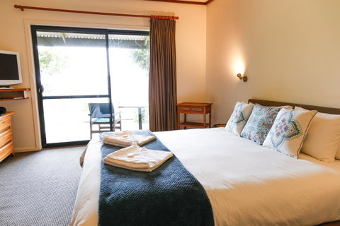 Karri Aura - Great Ocean Road Tourism 7