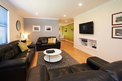 Albany Harbourside Apartments And Houses - Great Ocean Road Tourism 10