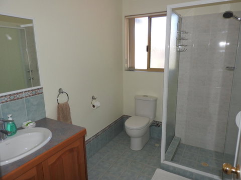 The Royal Dolphin Bed & Breakfast Safety Bay - Great Ocean Road Tourism 17