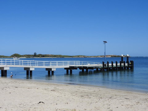 The Royal Dolphin Bed & Breakfast Safety Bay - Great Ocean Road Tourism 11