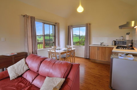 Balingup Highview Chalets - Great Ocean Road Tourism 4
