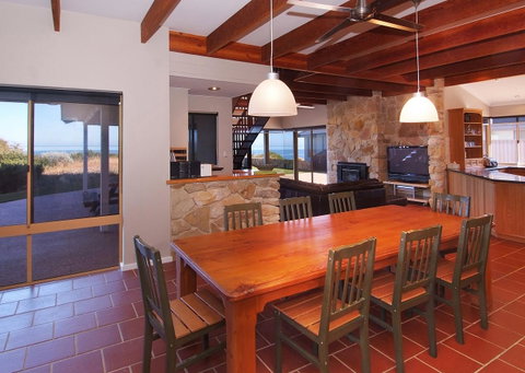 Searenity - Great Ocean Road Tourism 4