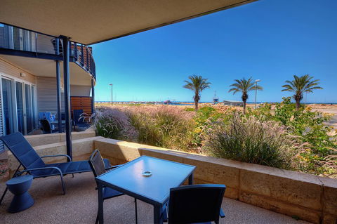 Mantarays Ningaloo Beach Resort - Great Ocean Road Tourism 12