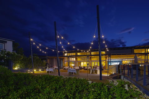 Mantarays Ningaloo Beach Resort - Great Ocean Road Tourism 9