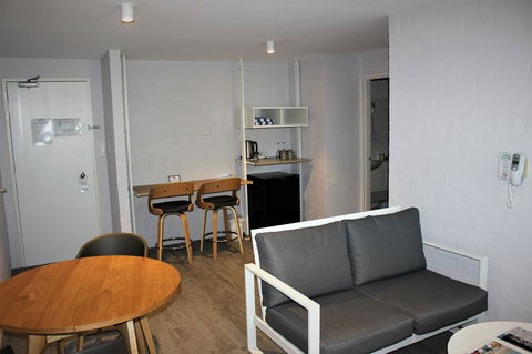 Atrium Hotel Mandurah - Great Ocean Road Tourism 12