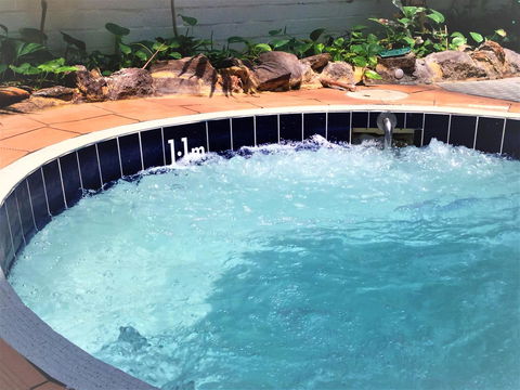 Atrium Hotel Mandurah - Great Ocean Road Tourism 24