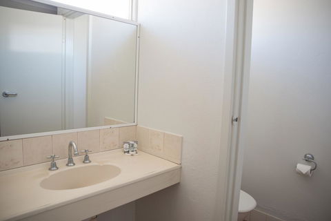 Jurien Bay Hotel Motel - Great Ocean Road Tourism 6