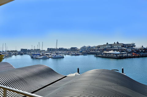 Dolphin Quay Apartments - Great Ocean Road Tourism 13