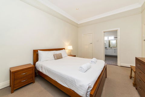 Inner Western Suburbs Retreat - Great Ocean Road Tourism 24