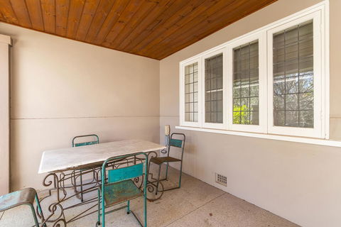 Inner Western Suburbs Retreat - Great Ocean Road Tourism 37