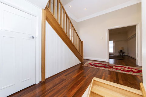 Inner Western Suburbs Retreat - Great Ocean Road Tourism 16