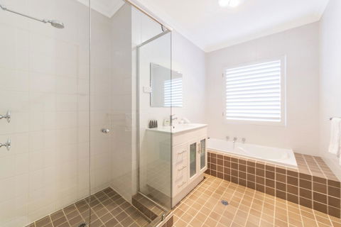 Inner Western Suburbs Retreat - Great Ocean Road Tourism 30