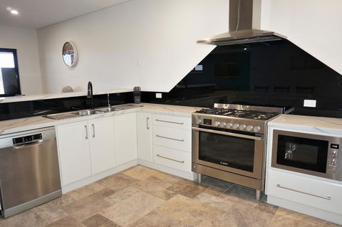 27 Corella Court - Great Ocean Road Tourism 4