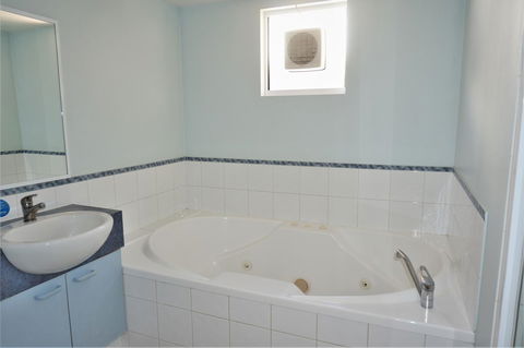 Osprey Holiday Village Unit 120 - Plenty Of Room For A Large Family - Great Ocean Road Tourism 13